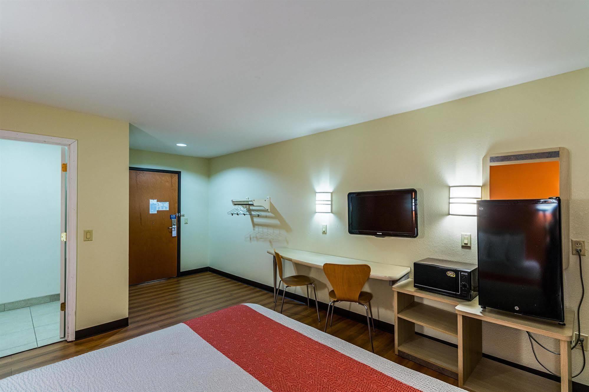 Motel 6-Urbana, Il Champaign Eksteriør billede